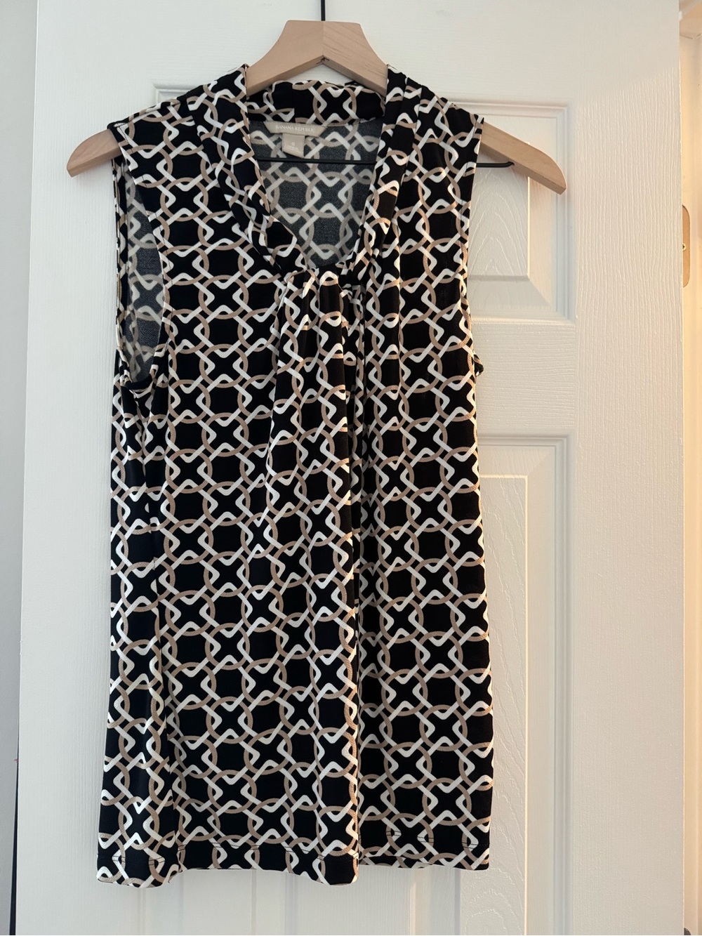 Banana Republic Black & White Sleeveless Tie-Neck Geometric Top